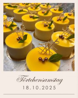 🧁Es ist wieder so weit - der süßeste Tag der Woche steht vor der Tür!🧁
Komm vorbei, probiere unsere neuen Kreationen und genieße einen entspannten Samstag voller Törtchenliebe.
Folgende Törtchen haben wir für euch vorbereitet:
-Apfel-Karamellmousse-Törtchen
-Joghurtmousse mit weißer Schokolade und Cassiskern
-Birnen-Tourtiére
Der nächste Törtchensamstag ist leider erst wieder am 06.12.25.
Also nutzt die Chance und kommt morgen noch vorbei!
Wir freuen uns über eure Vorbestellungen. So können wir besser planen.
Wir sehen uns morgen 🥰
#burgbernheim #rothenburg #rothenburgobdertauber #tortchen #regional #törtchenliebe🍓🍰 #handmade #konditorenkunst #pâtisserie #birnen #apfel #streuobstzeit #herbst #herbstgefühle