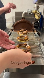 Leckere Nougatringe mit einem Boden aus Mürbeteig 😋
Es gibt sie ab sofort in unserem Laden in Hochbach und sie schmecken richtig lecker zu einem heißen Cappuccino☕️

#burgbernheim #regional #handmadewithlove #nougat #konditorenkunst